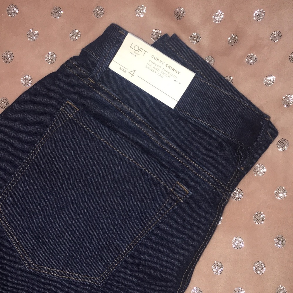 NWT Dark Wash Loft Curvy Skinny Jeans Size 4